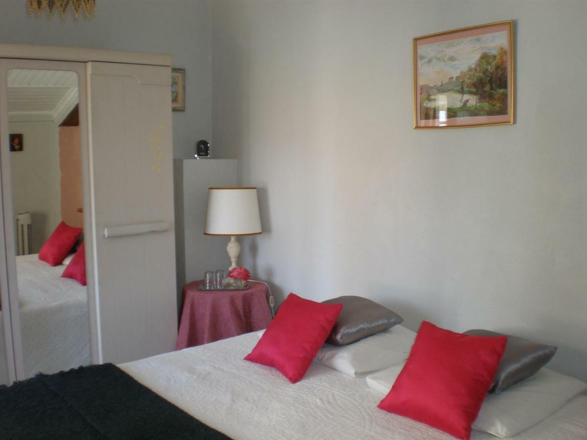 Ferienwohnung Appart Amande Des Amandeirets Châteauneuf-lès-Martigues Exterior foto